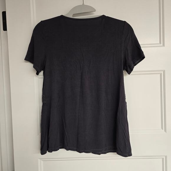 Women's American Eagle "Soft & Sexy" Gray Crochet V-Neck Crop Top | Size XS - Picture 2 of 9